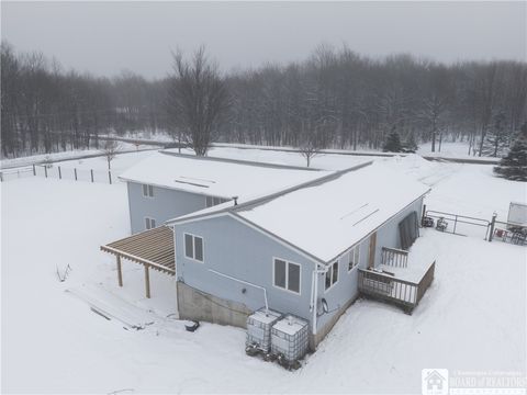 Tiny photo for 7197 Hall Road, Charlotte, NY 14718 (MLS # R1655581)