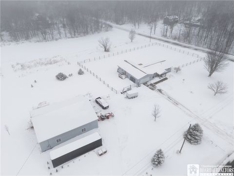 Tiny photo for 7197 Hall Road, Charlotte, NY 14718 (MLS # R1655581)