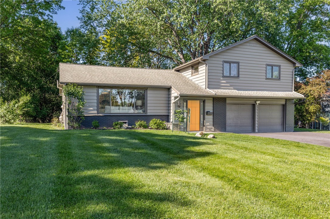 100 Hibiscus Dr