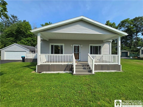 Photo of 6 Brooklyn Heights HTS, Portville, NY 14770 (MLS # R1706942)