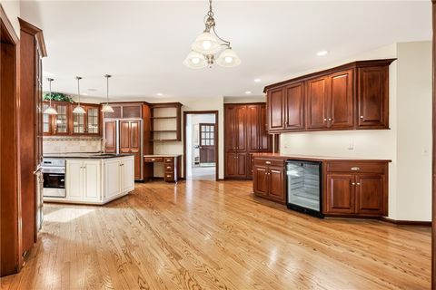 Tiny photo for 10 Ponds Edge Way, Pittsford, NY 14534 (MLS # R1680209)