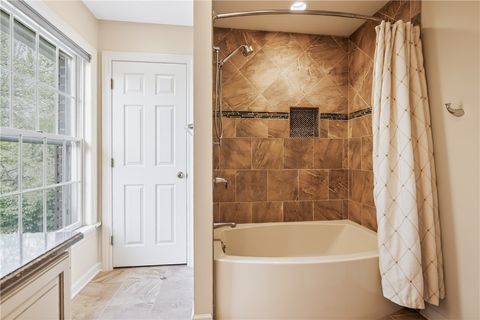 Tiny photo for 10 Ponds Edge Way, Pittsford, NY 14534 (MLS # R1680209)