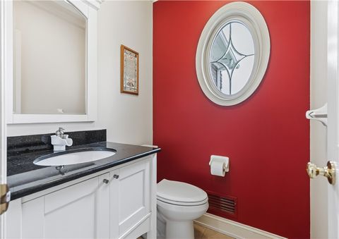 Tiny photo for 10 Ponds Edge Way, Pittsford, NY 14534 (MLS # R1680209)