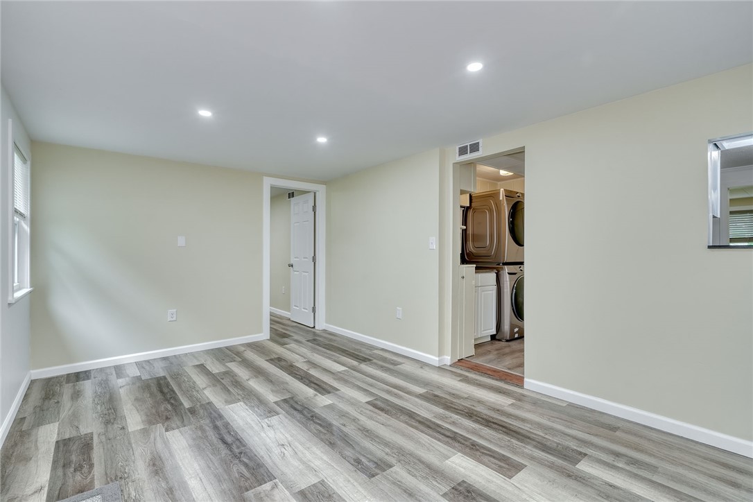 35 Daytona Avenue, Penfield, New York image 15