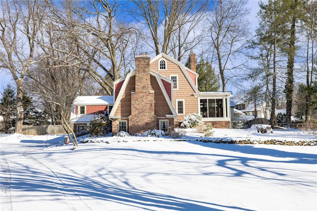 Photo of 44 Golfside Parkway, Brighton, NY 14610 (MLS # R1661766)