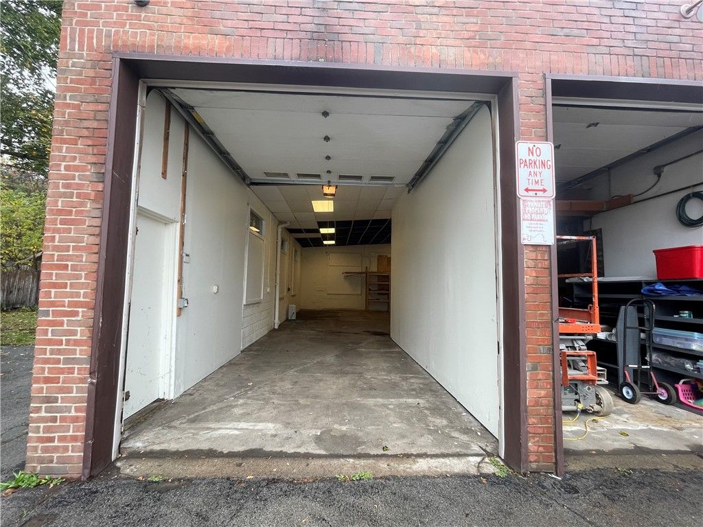 Photo of 308 Driving Park Avenue, Rochester, NY 14613 (MLS # R1646235)