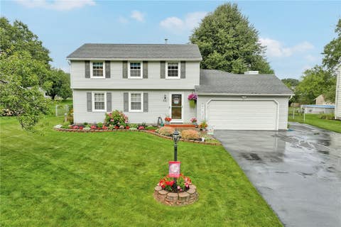 Homes For Sale - 721 Close Circle<br/> Webster, NY 14580