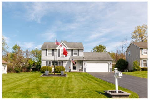 Homes For Sale - 722 Brookeville Drive<br/> Monroe County, Webster, NY 14580