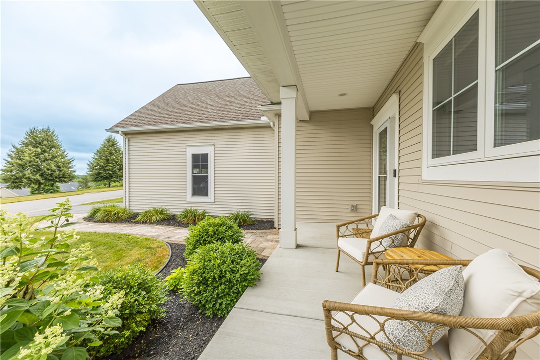 6963 Silverton