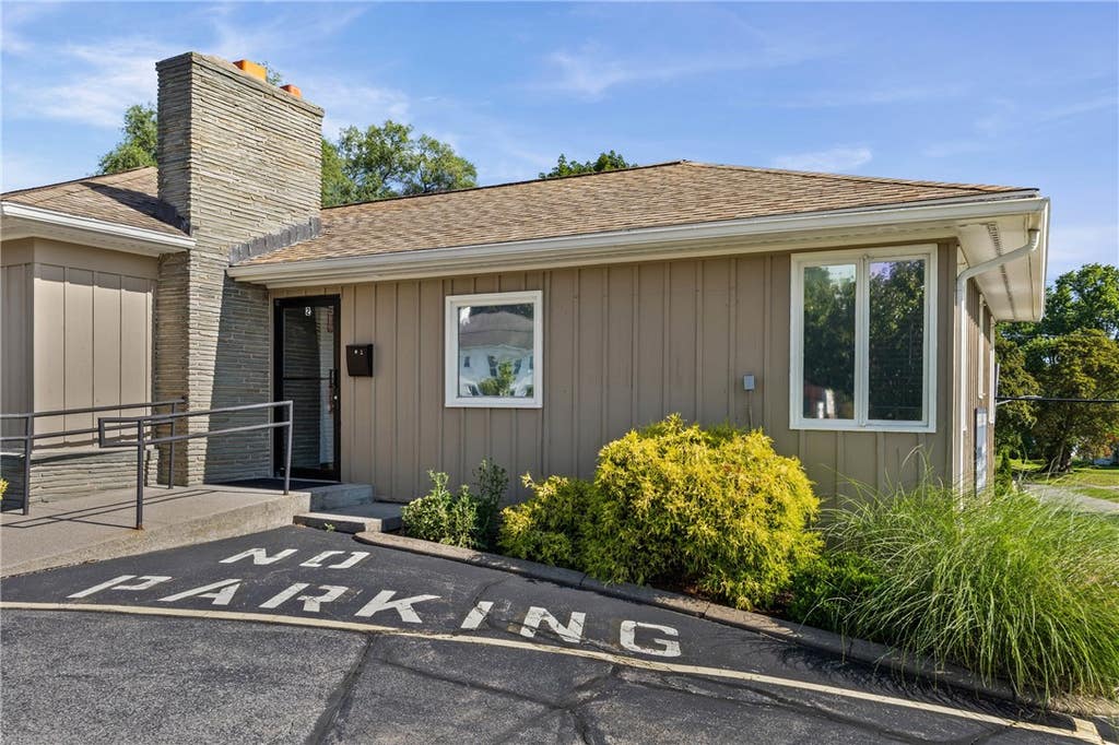 Photo of 2080 W Ridge Road, Greece, NY 14626 (MLS # R1701732)