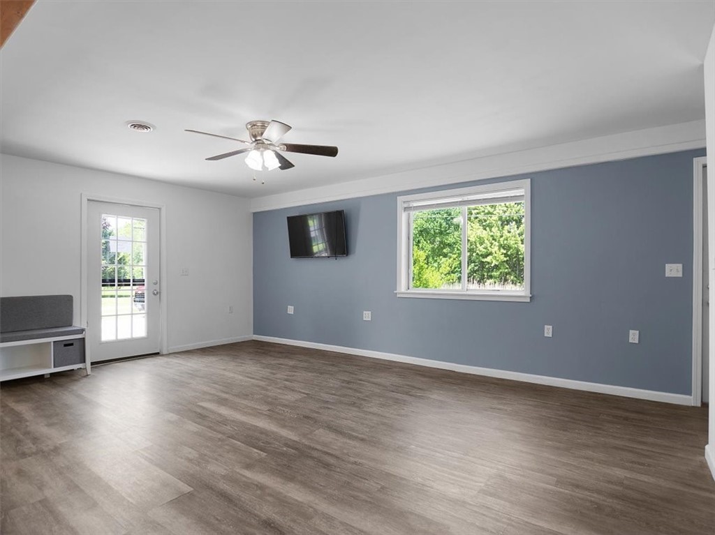 13376 Ridge Road, Wolcott, New York image 6