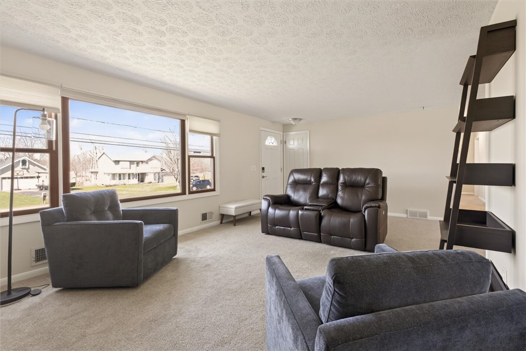 489 Chestnut Ridge Road