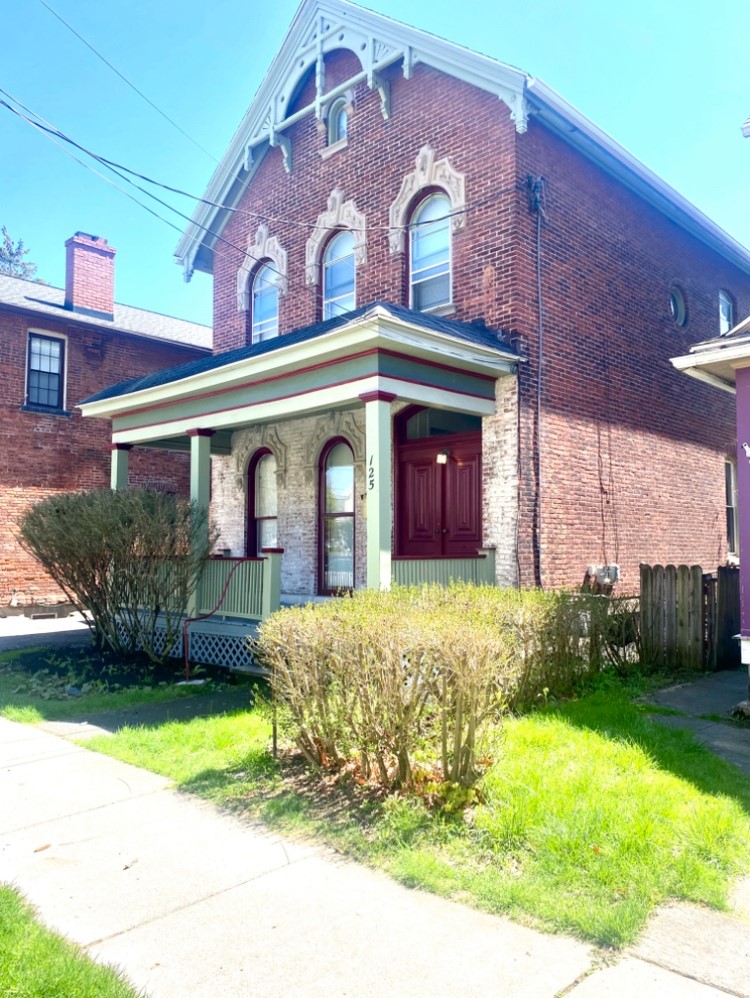 125 Gregory Street 127