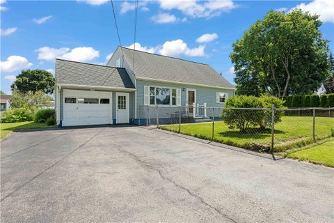 Homes For Sale - 104 Rahway Road<br/> Gates, NY 14606