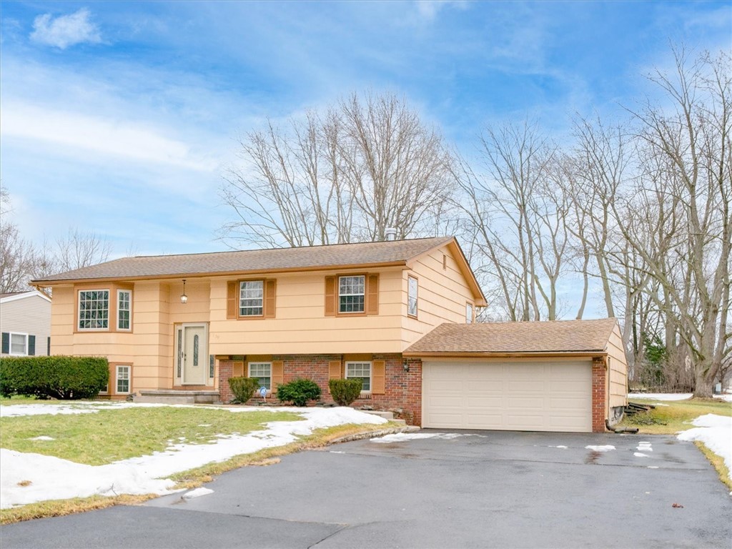 139 Red Lion Road, Henrietta, New York image 1