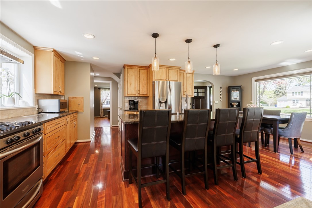 177 Pinecrest Drive, Irondequoit, New York image 8