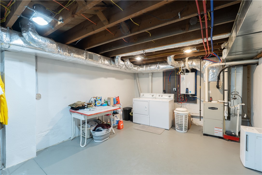 88 Geneva Street, Bath, New York image 36