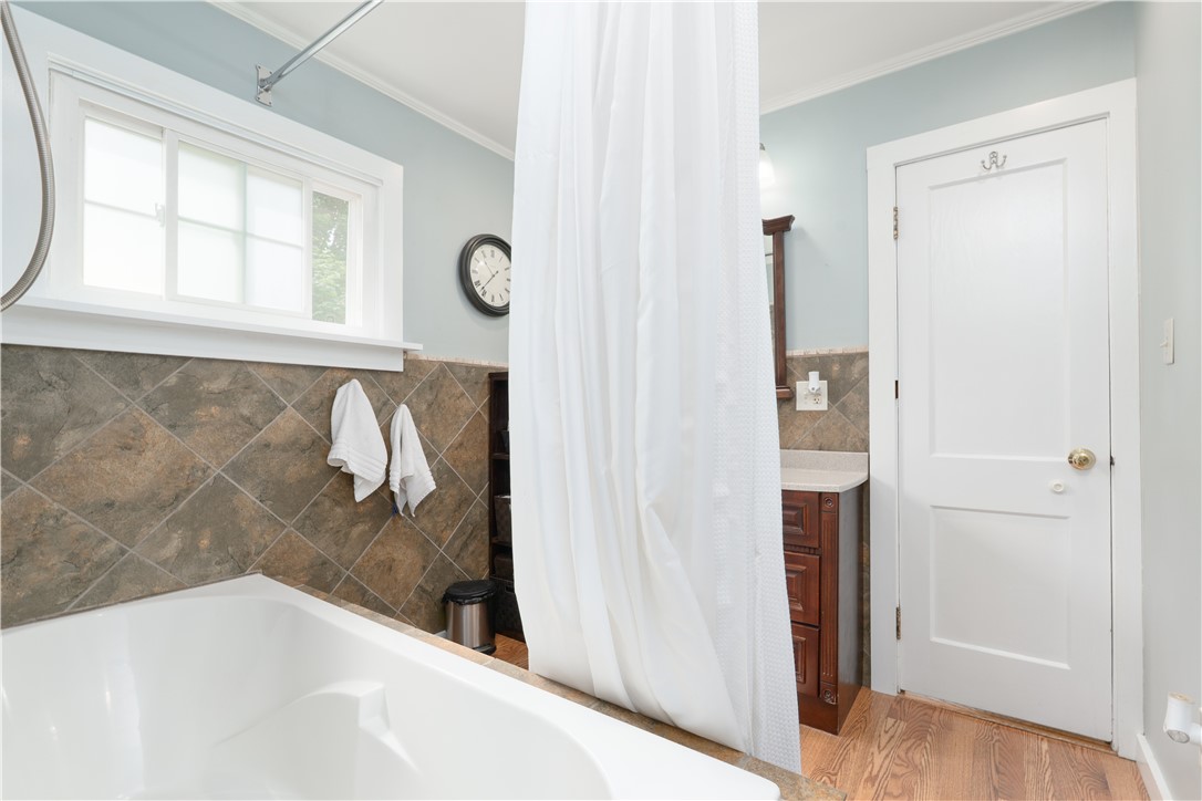88 Geneva Street, Bath, New York image 24
