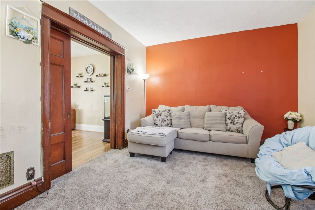 431 Lexington Avenue, Rochester, New York image 3