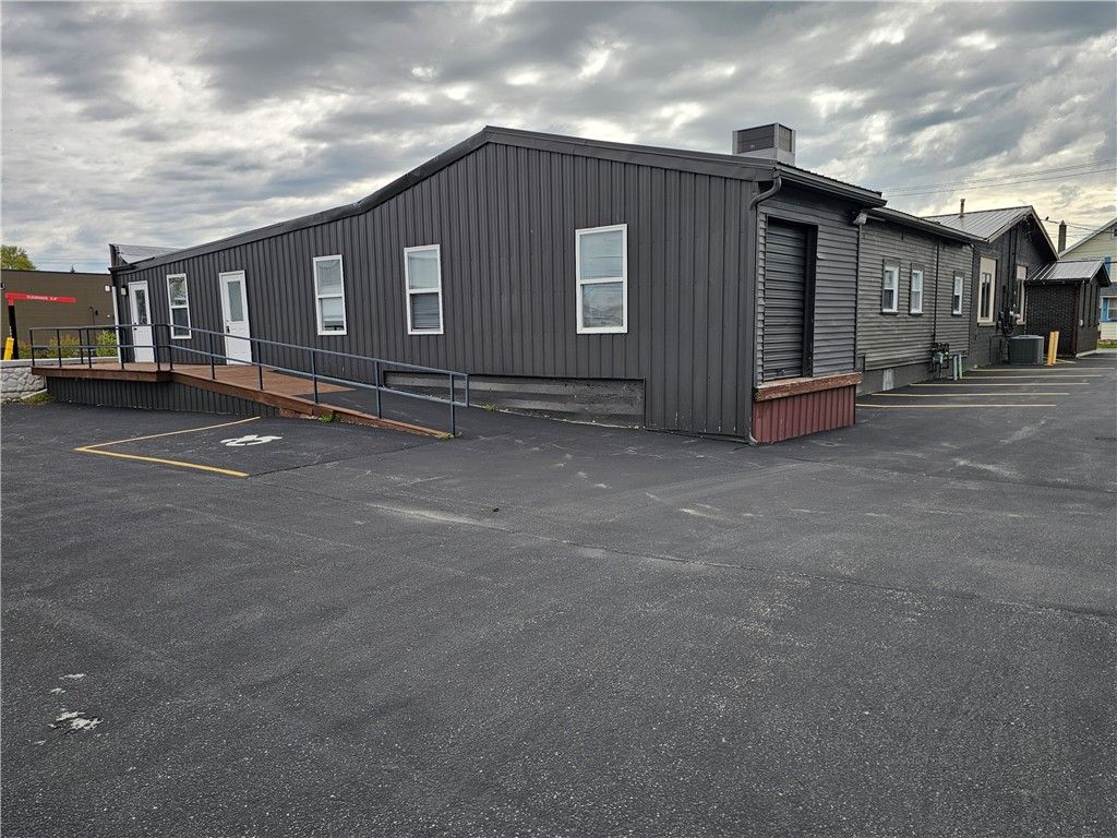 Photo of 6 S Lyon Street, Batavia City, NY 14020 (MLS # R1679655)