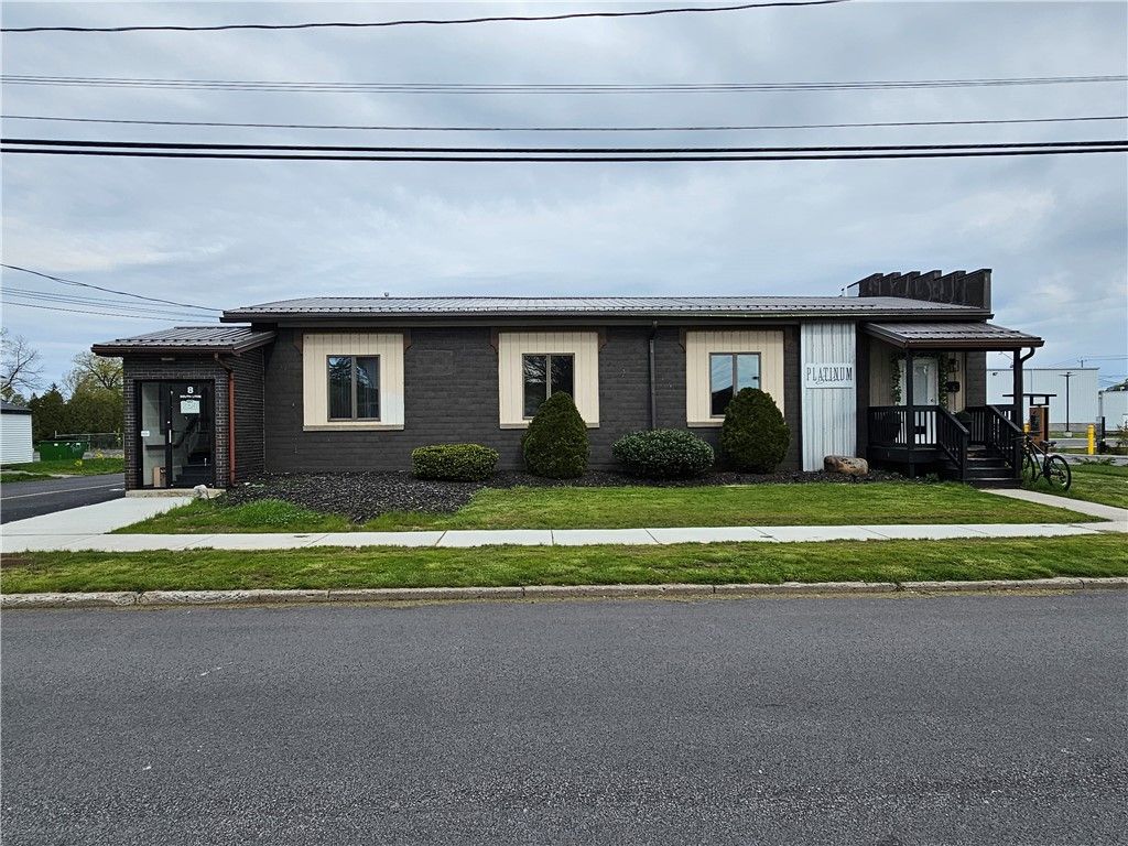 Photo of 6 S Lyon Street, Batavia City, NY 14020 (MLS # R1679655)