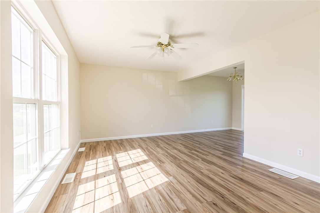 1547 Meadowbrook Lane