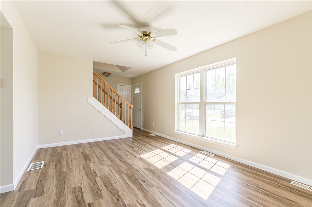 1547 Meadowbrook Lane, Farmington, New York image 10