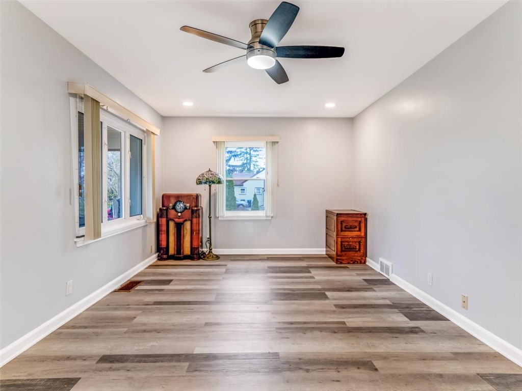 477 Hampton Blvd Blvd, Greece, New York image 6