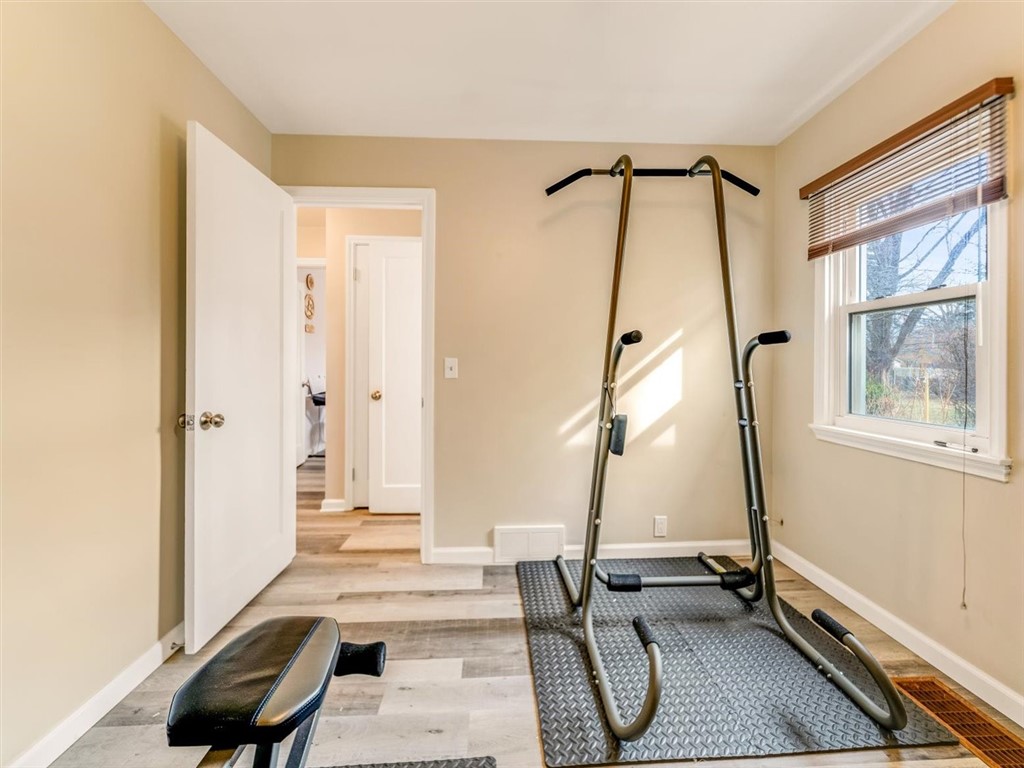 477 Hampton Blvd Blvd, Greece, New York image 16