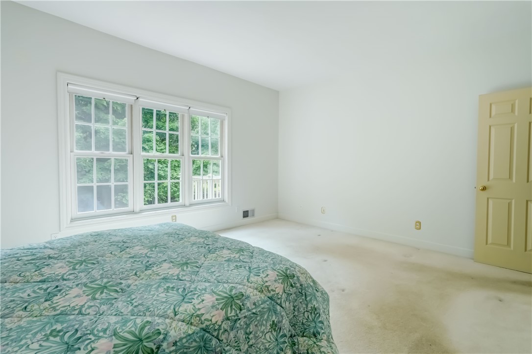 7 Hampshire Lane, Mendon, New York image 23