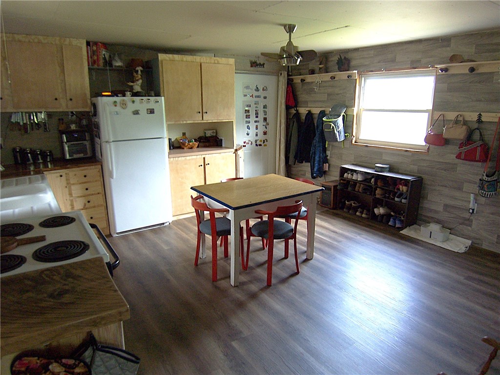 4833 Livingston Rd