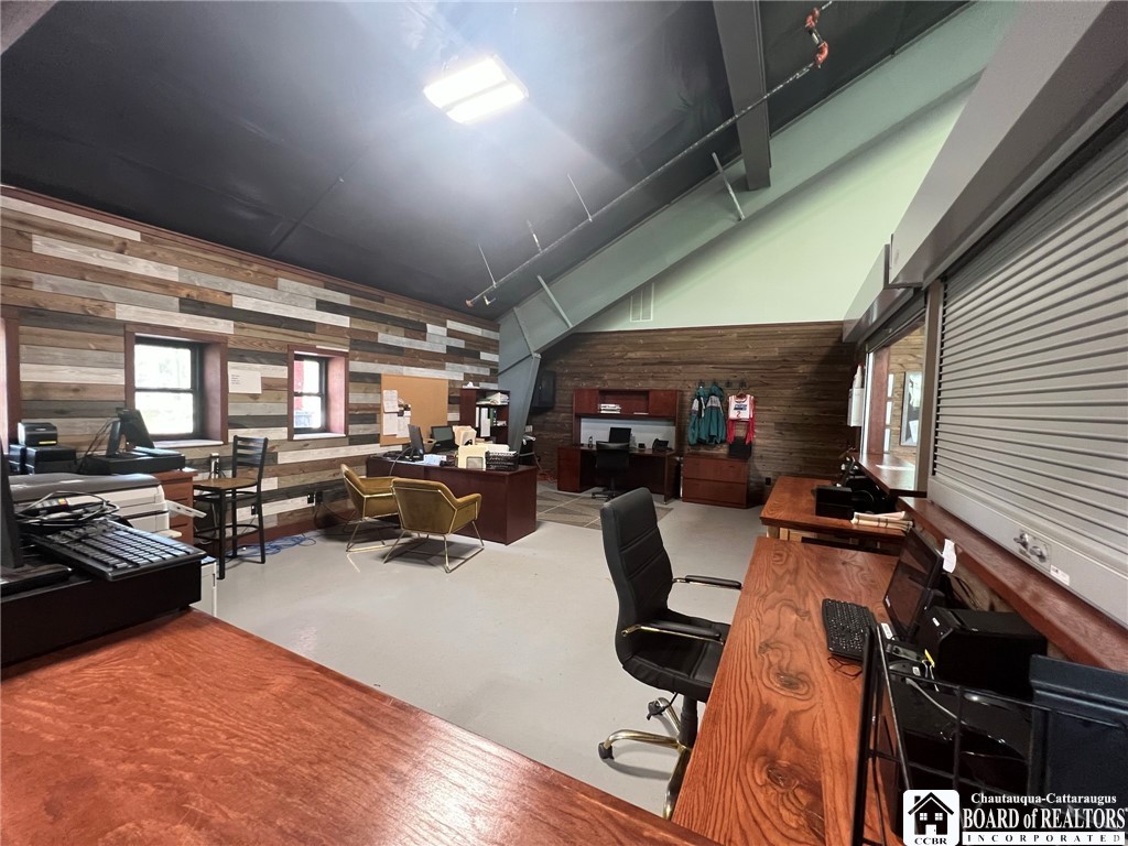 1493 Thornton Road