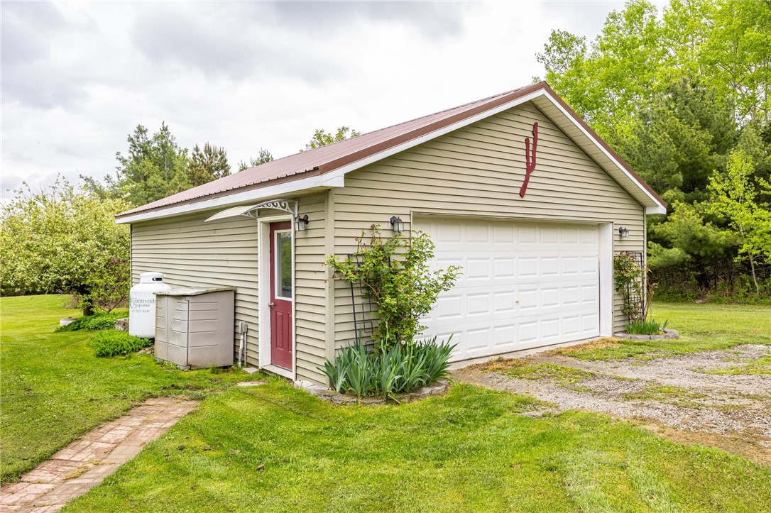 9295 Keuka Highland Drive, Wayne, New York image 21