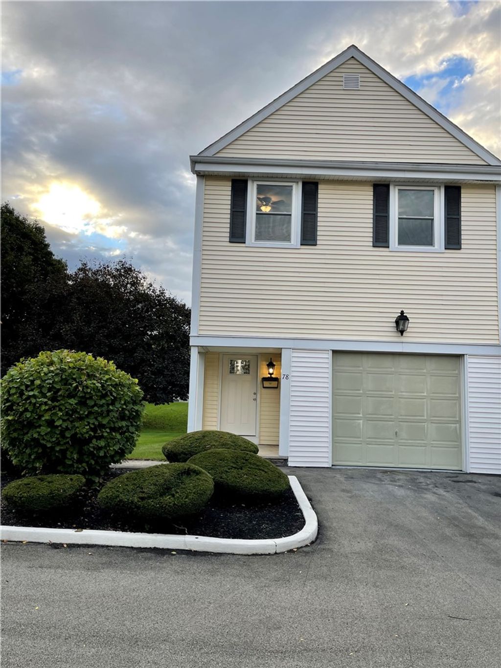 Photo of 78 S Estate Drive, Webster, NY 14580 (MLS # R1677583)