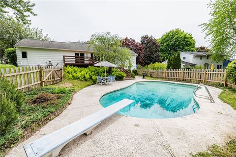 Tiny photo for 18 Hanford Way WAY, Perinton, NY 14450 (MLS # R1683107)