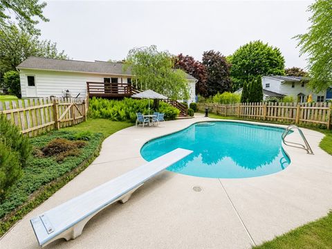 Tiny photo for 18 Hanford Way WAY, Perinton, NY 14450 (MLS # R1683107)