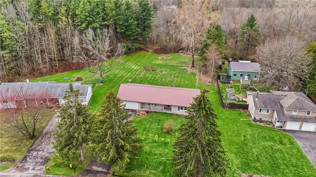 Photo of 5154 Deliverance Avenue, Williamson, NY 14505 (MLS # R1674212)