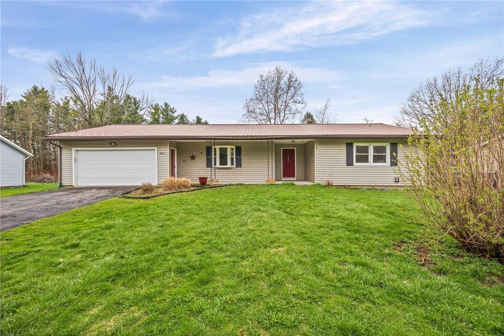 Photo of 5154 Deliverance Avenue, Williamson, NY 14505 (MLS # R1674212)