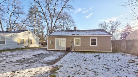 Tiny photo for 7 Stewart Street, Waterloo, NY 13165 (MLS # R1655184)