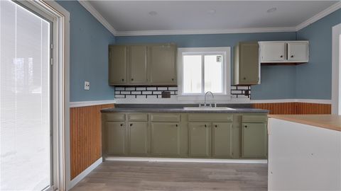 Tiny photo for 7 Stewart Street, Waterloo, NY 13165 (MLS # R1655184)