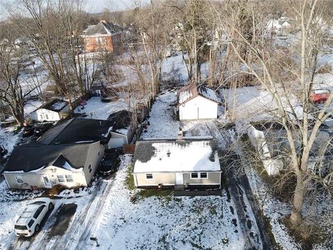 Tiny photo for 7 Stewart Street, Waterloo, NY 13165 (MLS # R1655184)