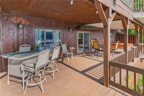 Tiny photo for 7386 Rose Avenue, Huron, NY 14590 (MLS # R1689945)