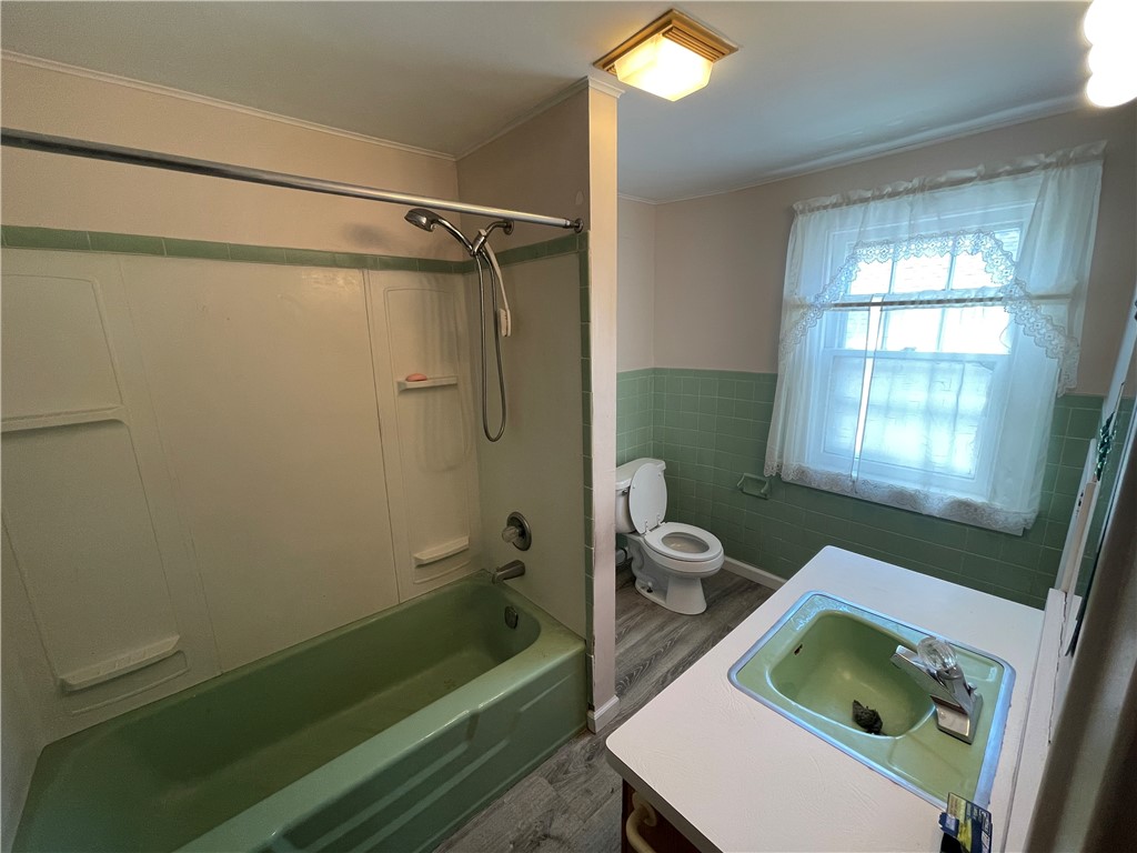 1002 Glide Street, Rochester, New York image 13