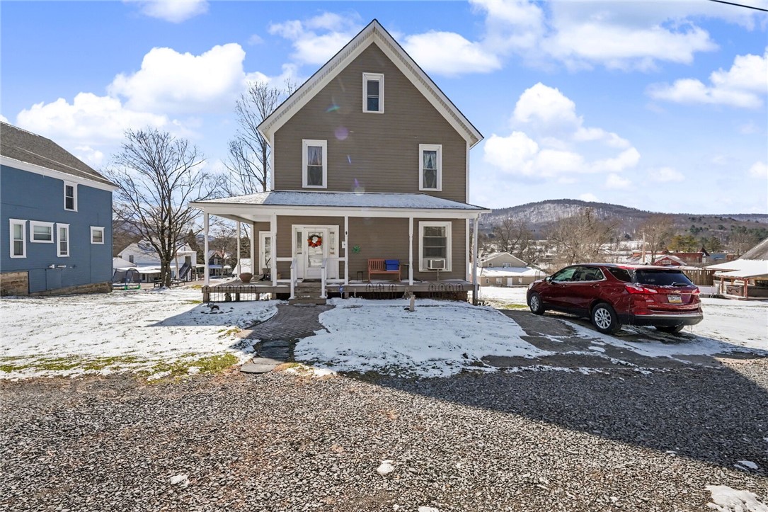 109 e king street