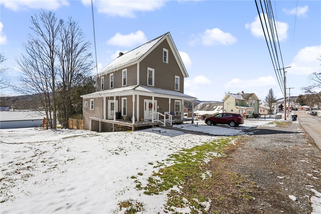 109 e king street