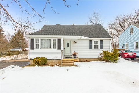 Homes For Sale - 82 Youngs Avenue<br/> Gates, NY 14606