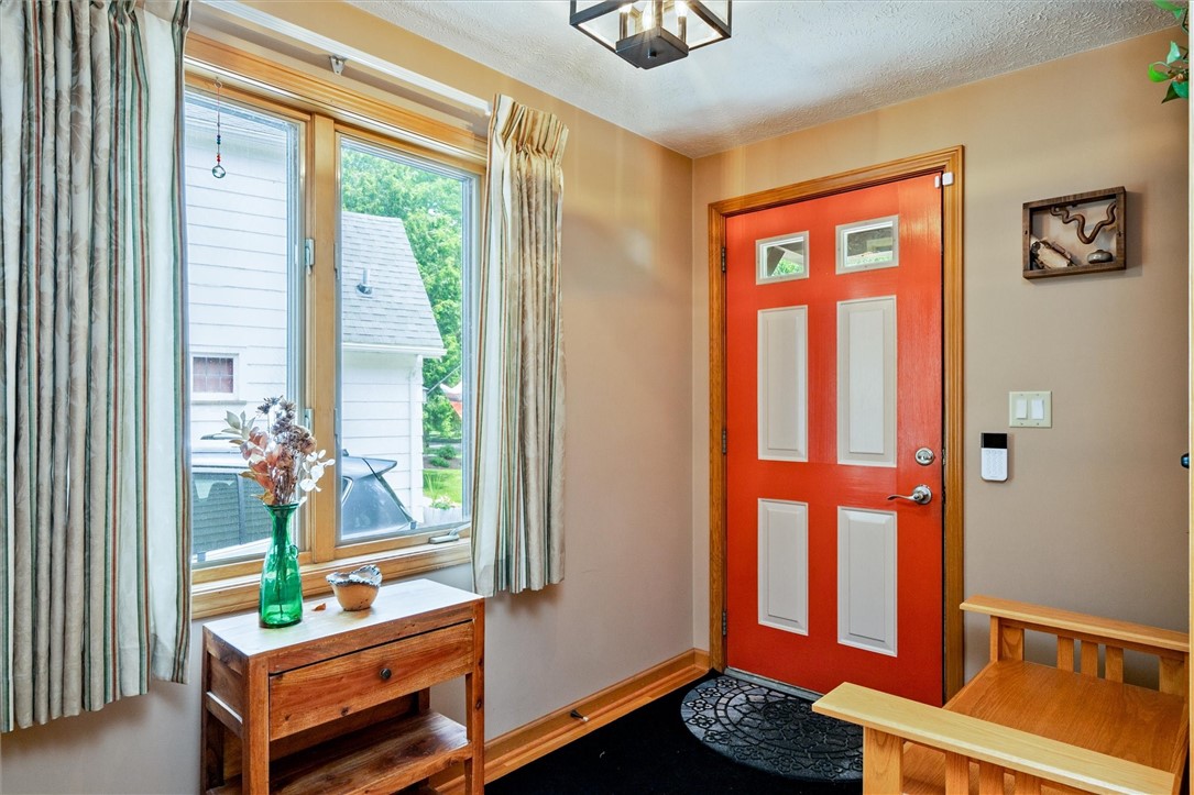 Search Properties 4 30 lanark crescent