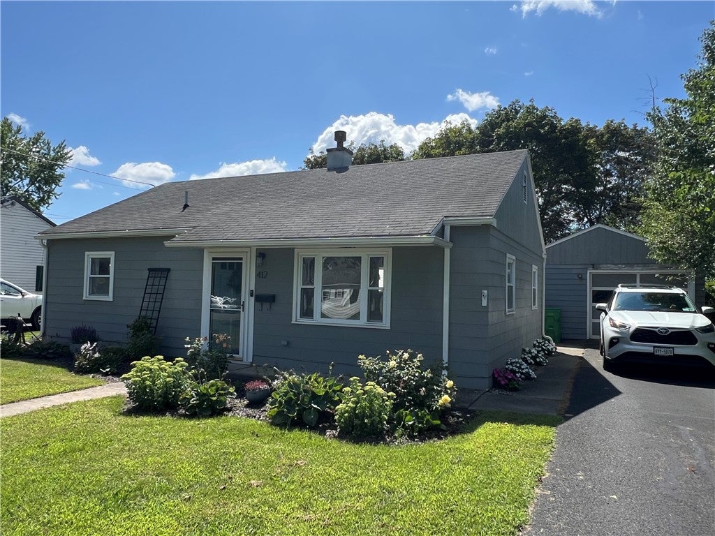 Photo of 412 Shelbourne Street, Horseheads, NY 14845 (MLS # R1709596)