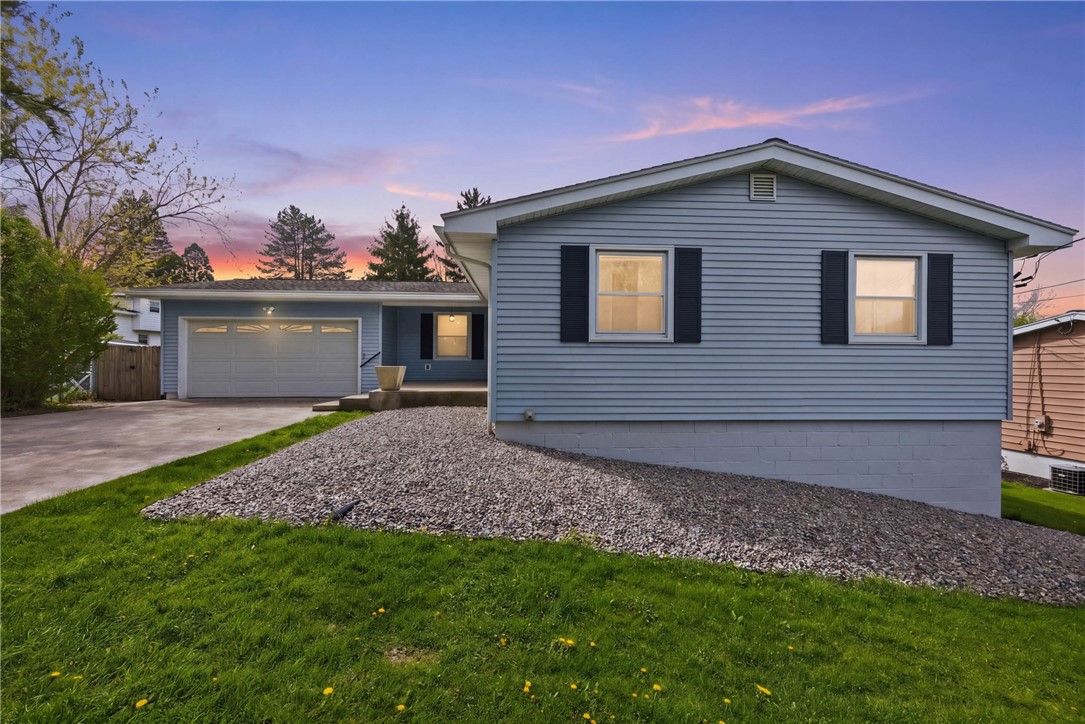 2 Boyle Avenue