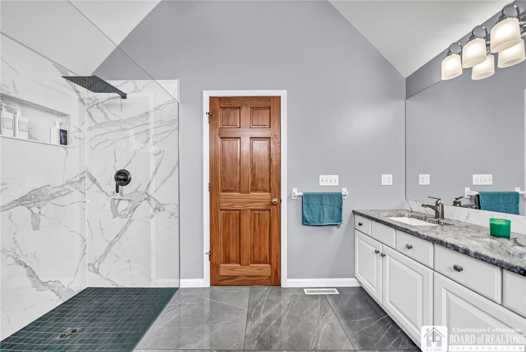5298 Mallard Roost Court, Clarence, New York image 30